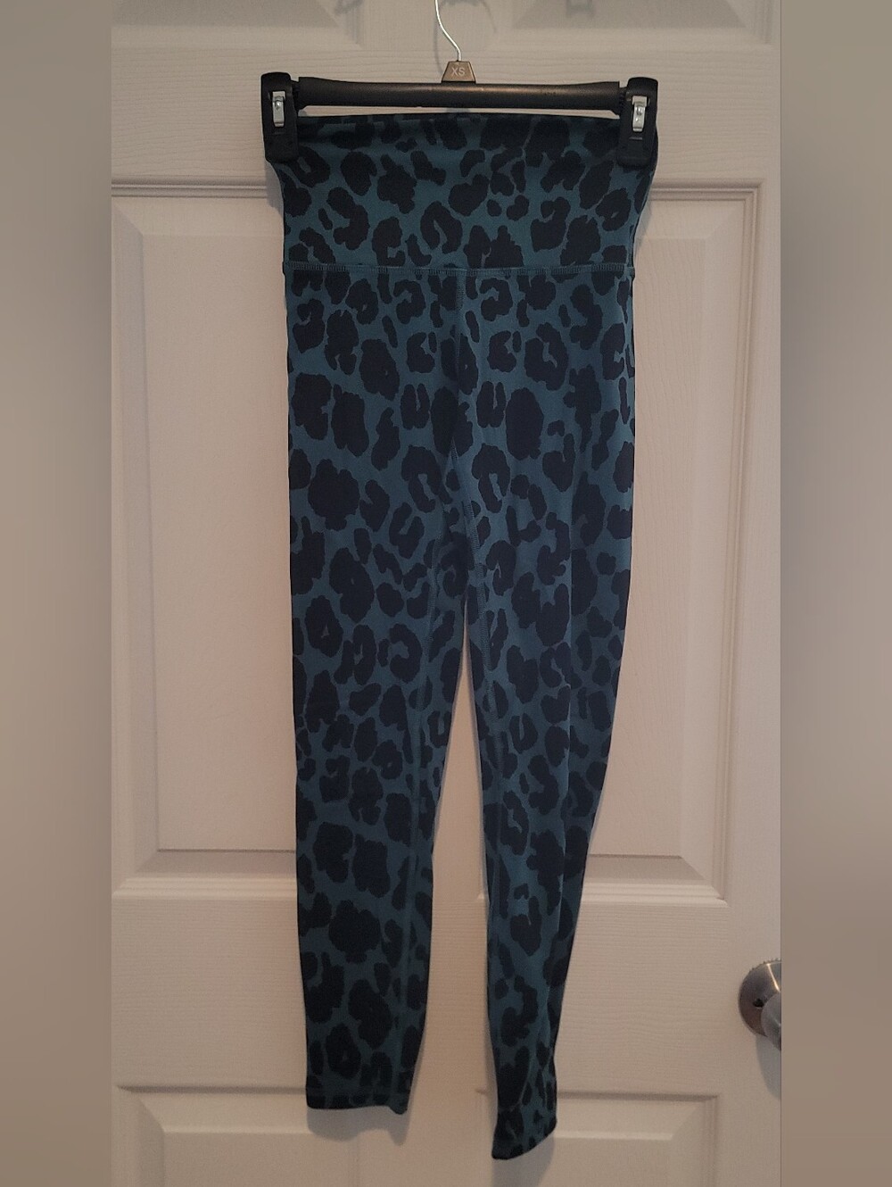 Fleo XS Teal and Black Leopard Print High-Waist Leggings